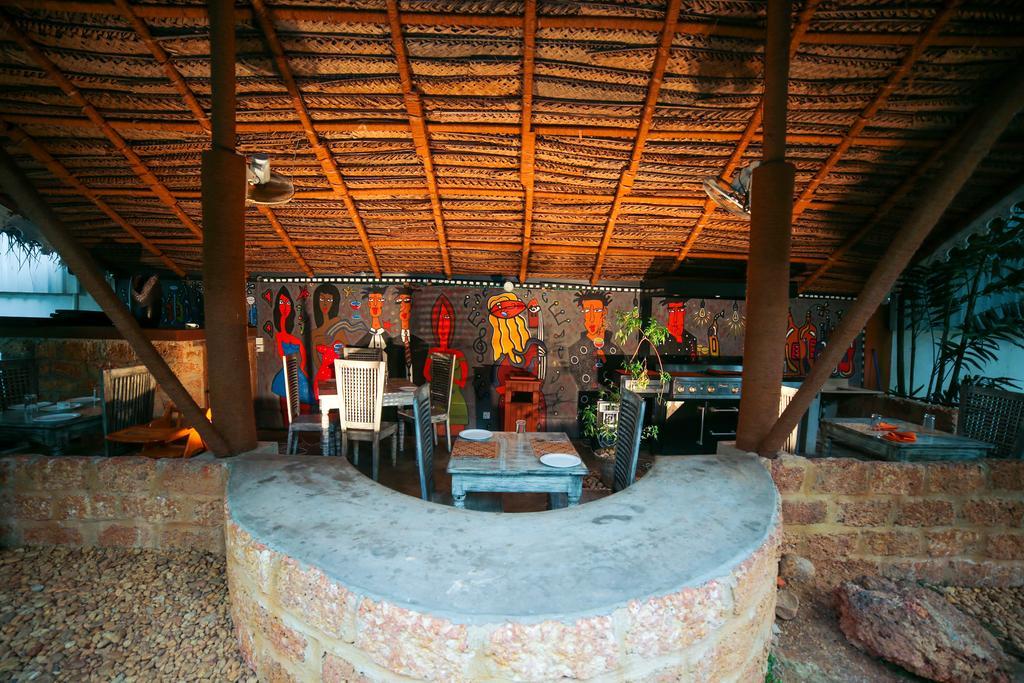 Lanka Bangla Inn Villas Restaurant & Travels Katunayaka Eksteriør bilde