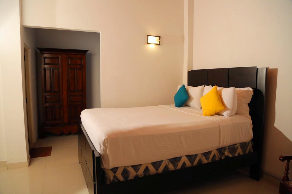 Lanka Bangla Inn Villas Restaurant & Travels Katunayaka Eksteriør bilde