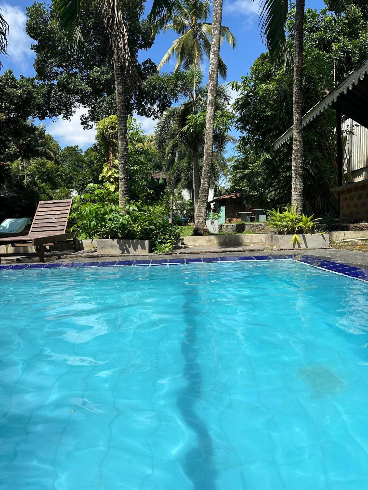 Lanka Bangla Inn Villas Restaurant & Travels Katunayaka Eksteriør bilde
