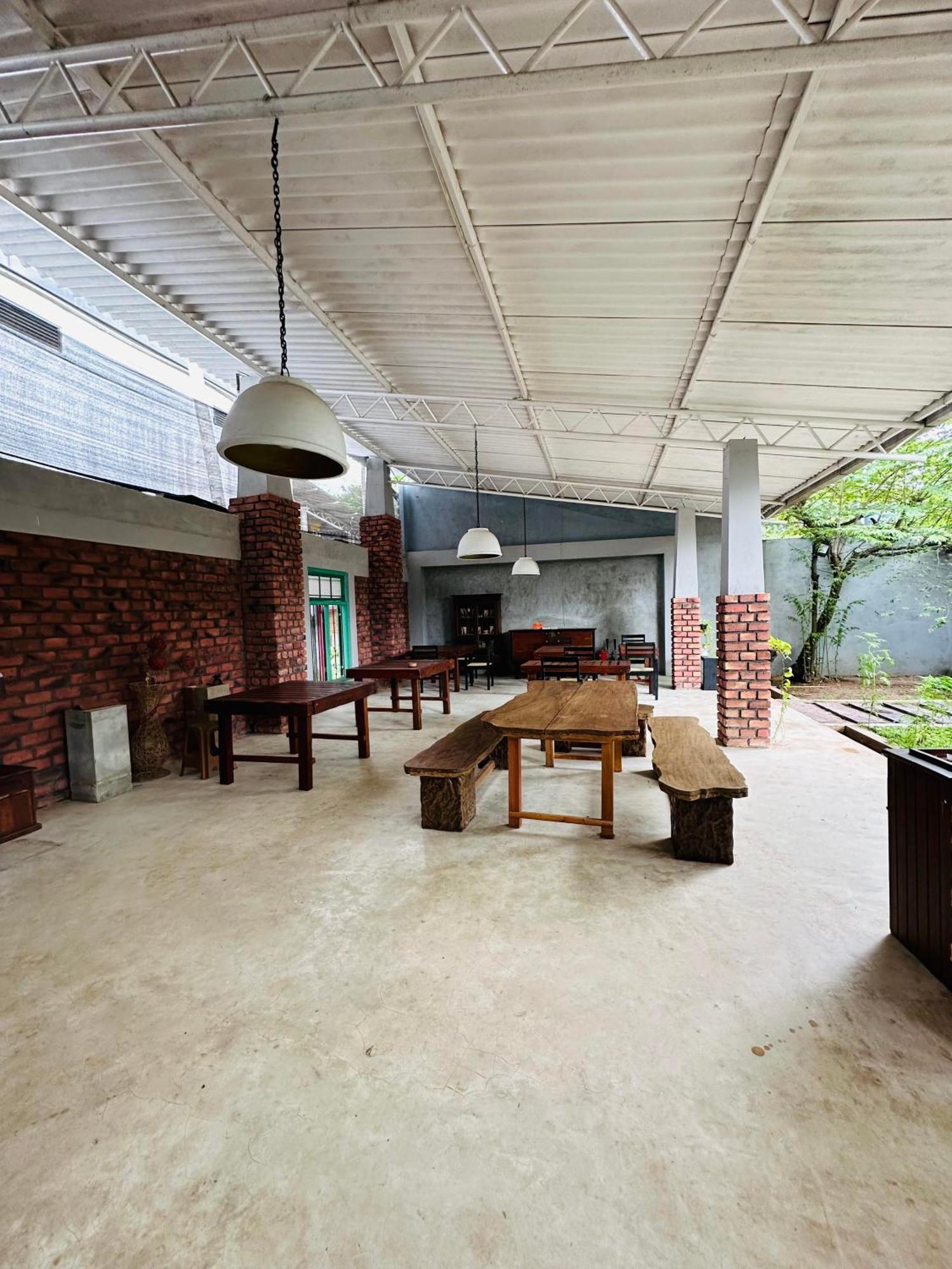 Lanka Bangla Inn Villas Restaurant & Travels Katunayaka Eksteriør bilde